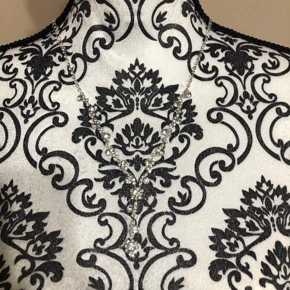 Flower bling necklace earring set prom homecoming - Picture 4 of 4